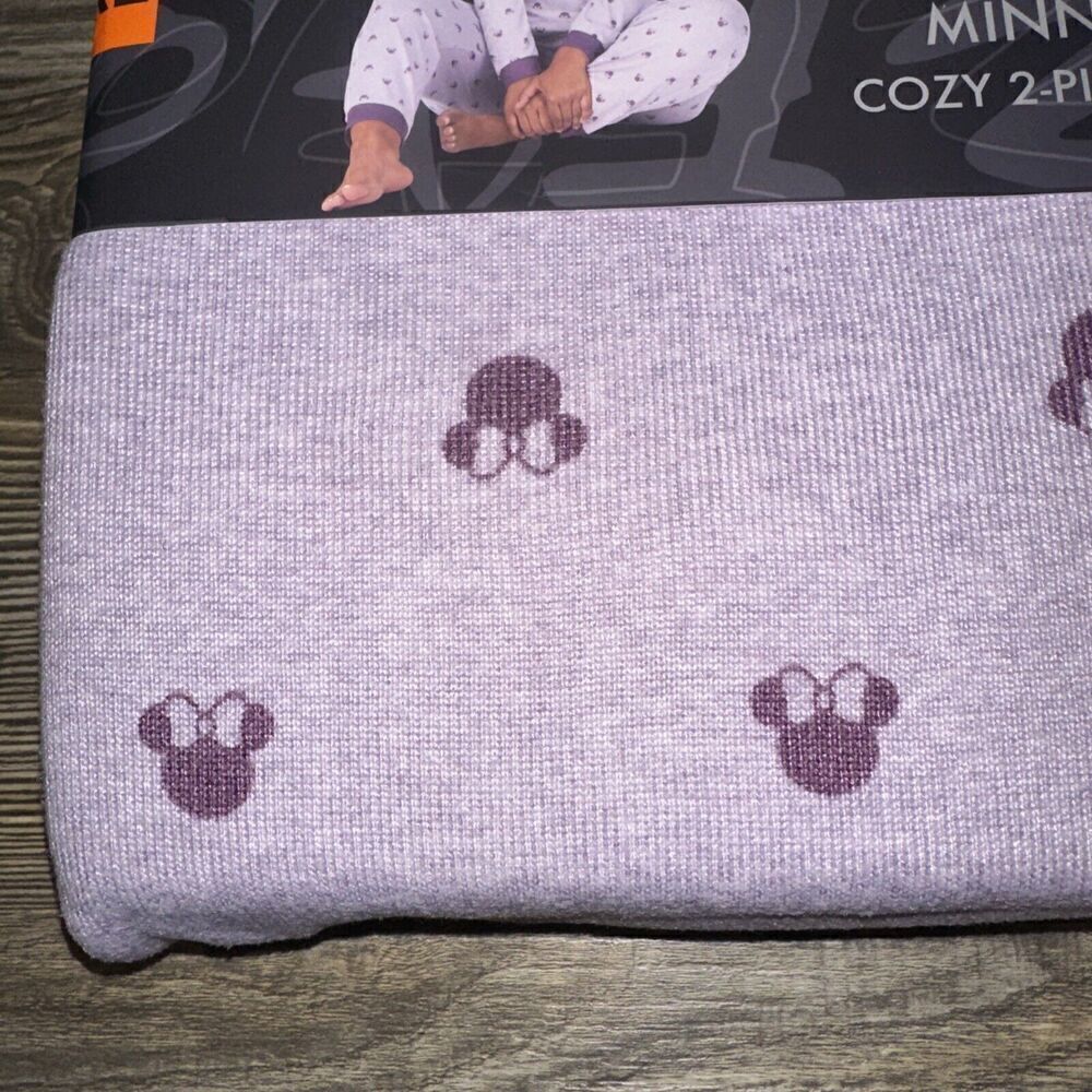 Disney Minnie Mouse Women's Cozy 2-Piece Pajama Set. XXLarge. Purple. NWT. 13 - Picture 5 of 8